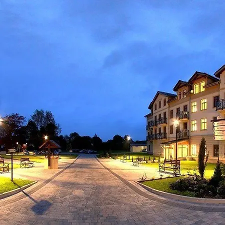 ホテル Cottonina & Mineral 3*