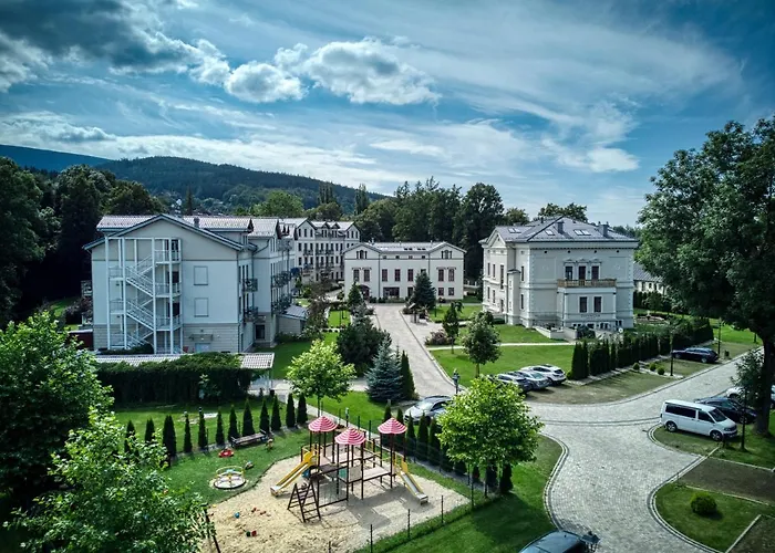 Hotel Cottonina & Mineral Swieradow-Zdroj
